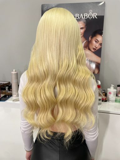 Nadogradnja kose prirodnom kosom Salon Angels Novi Sad