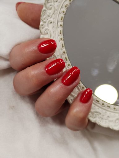 Manikir i pedikir u kozmetickom salonu angels novi sad
