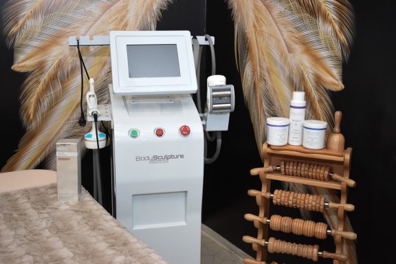 Zatezanje Kože Efikasni Tretmani Za Zategnutu Kožu u kozmetickom salonu angels novi sad