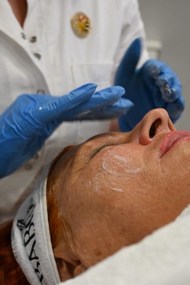 Profesionalna nega lica La Bomba u salonu Angels Novi Sad